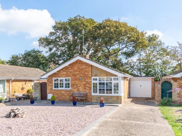 Bungalow for sale in Bognor Regis, Arun