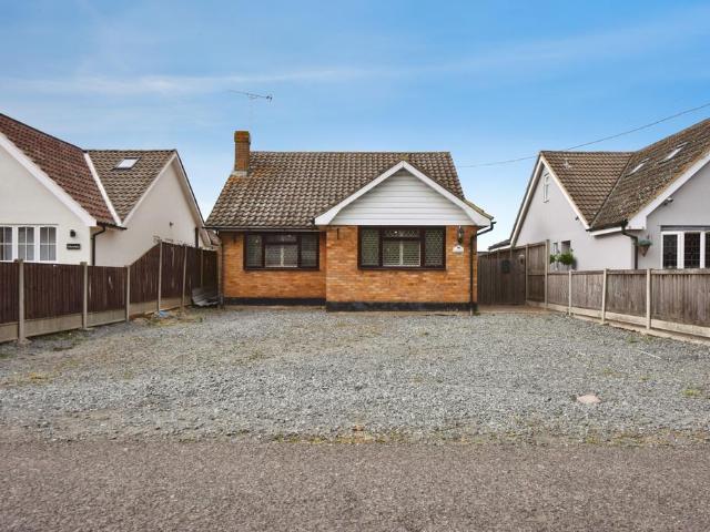 Bungalow for sale in North Fambridge, Maldon