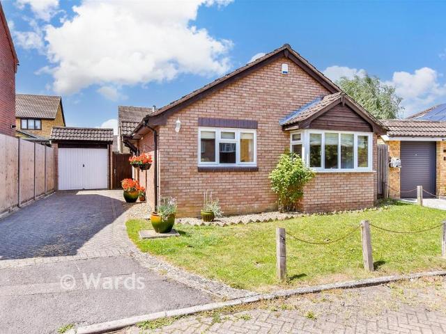 Bungalow for sale in Wayfield, Chatham