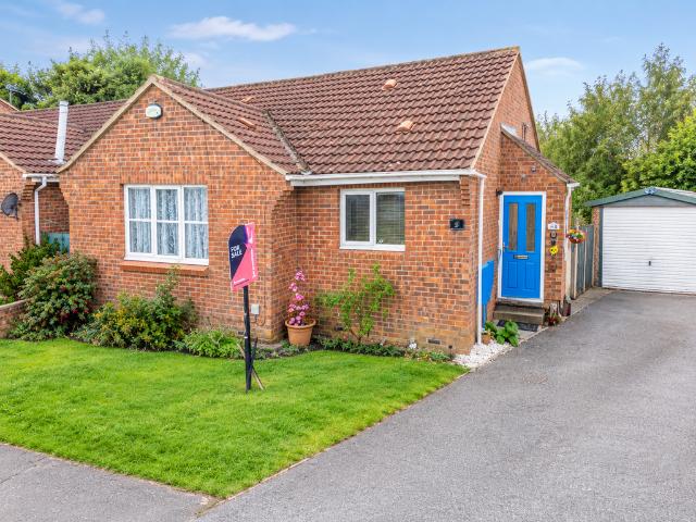 Bungalow for sale in Staynor Hall, Selby