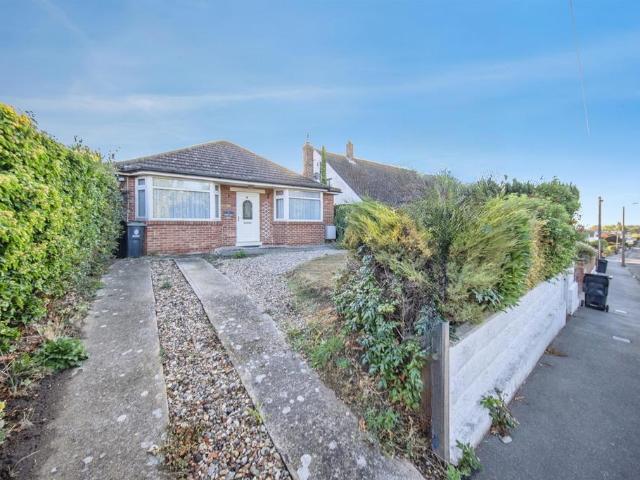 Bungalow for sale in Upper Dovercourt, Dale Hill