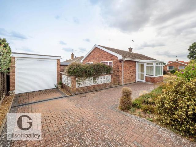 Bungalow for sale in Acle, Crostwick