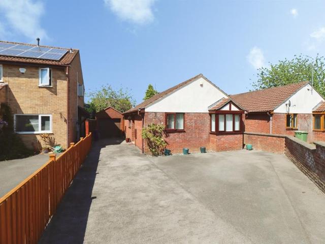 Bungalow for sale in Yate, South Gloucestershire