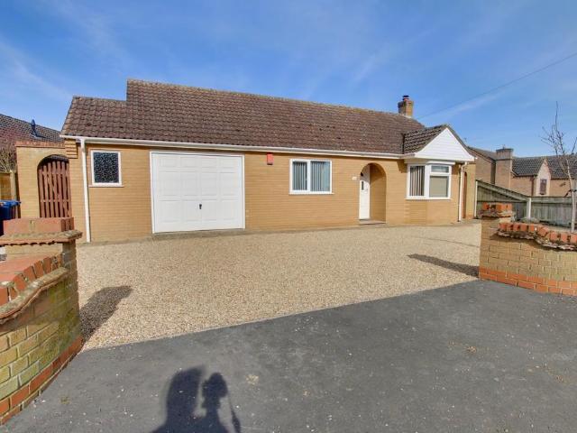 Bungalow for sale in Four Gotes, Cambridgeshire