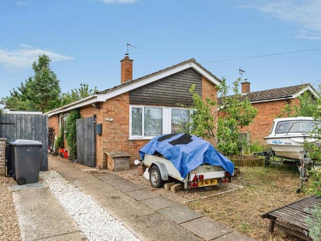 Bungalow for sale in Chedburgh, Suffolk