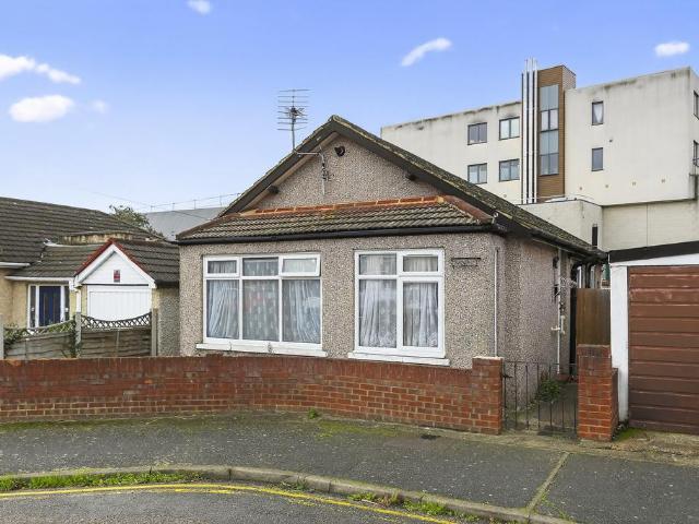 Bungalow for sale in Welling, Greater London