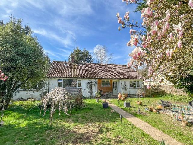 Bungalow for sale in Baldslow, Rother