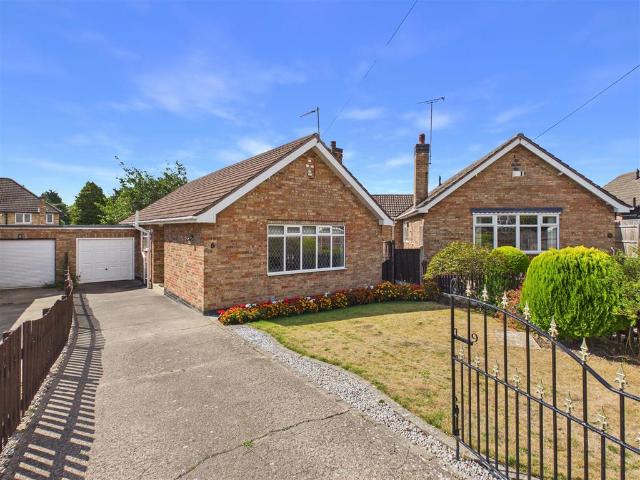 Bungalow for sale in Anlaby with Anlaby Common, Anlaby