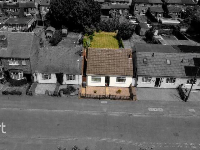 Bungalow for sale in Old Wharf, City Of Leicester