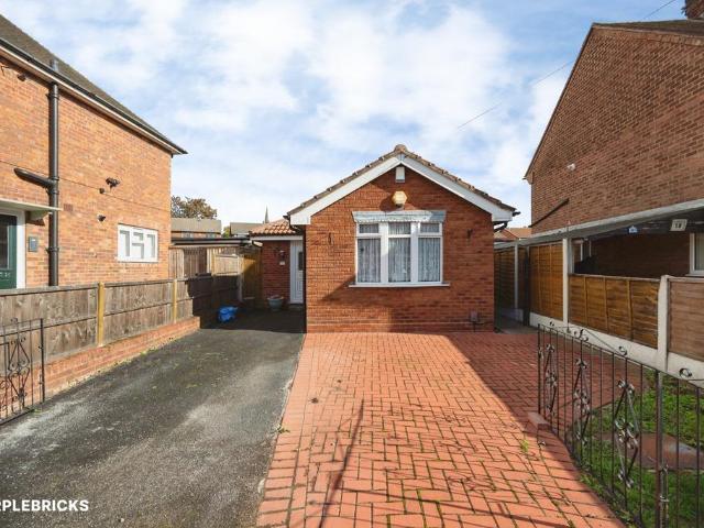 Bungalow for sale in Wednesbury, Sandwell
