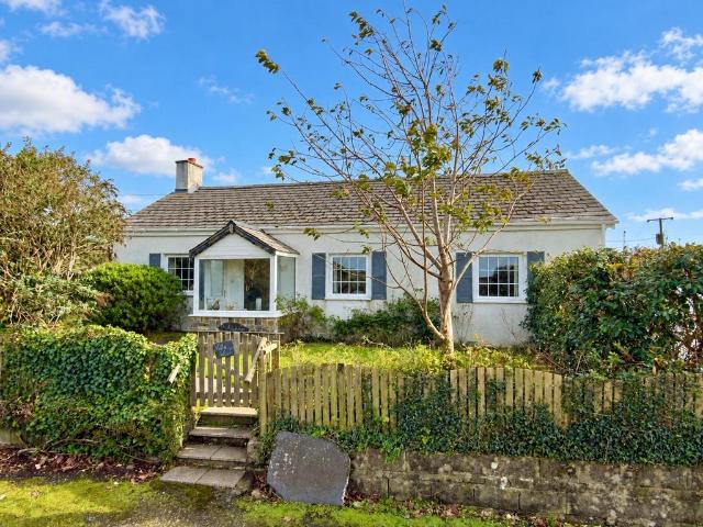Bungalow for sale in Lesnewth