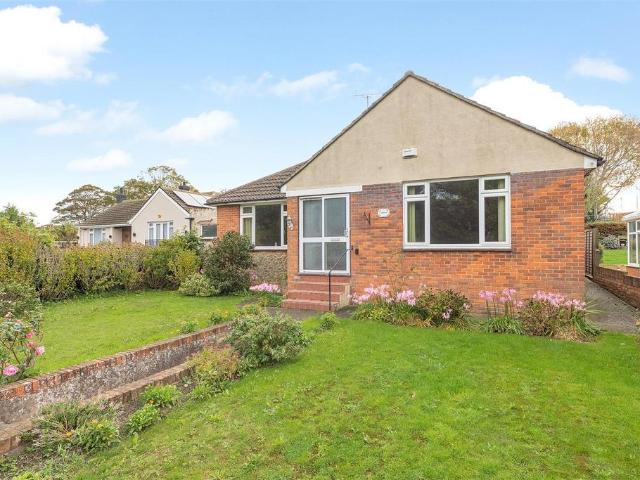 Bungalow for sale in Westbrook, Acol