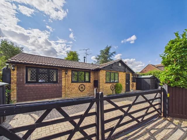 Bungalow for sale in Prestwood, Buckinghamshire