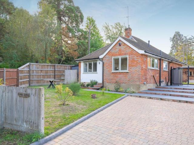 Bungalow for sale in Winkfield