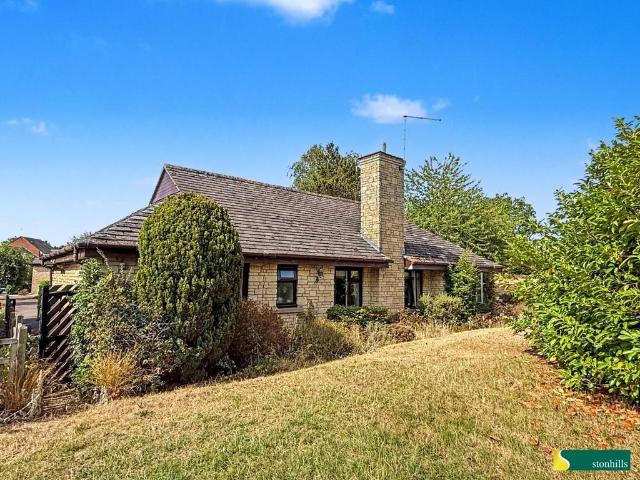 Bungalow for sale in Collingtree