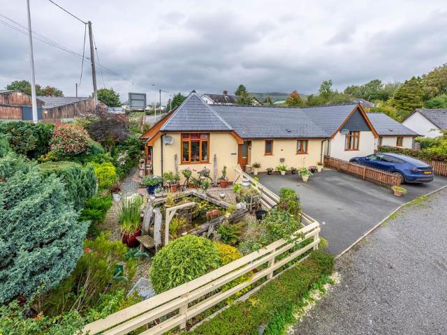 Bungalow for sale in Tafolwern, Llanbrynmair