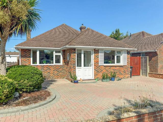 Bungalow for sale in Rustington, Clapham