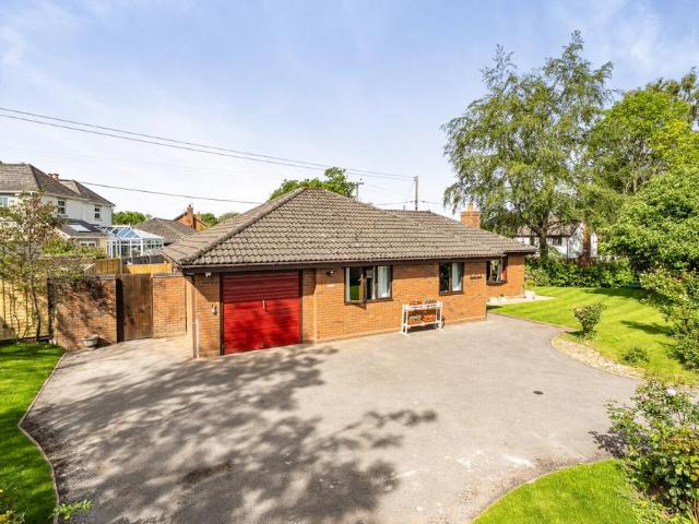 Bungalow for sale in Newtown