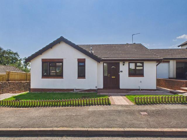 Bungalow for sale in Broadsands, Galmpton