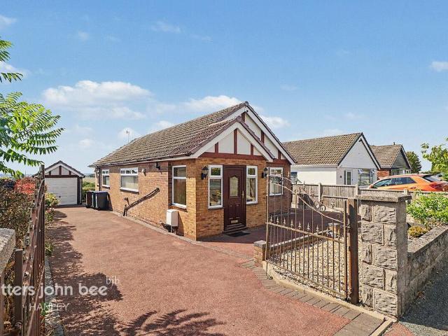 Bungalow for sale in Kingsley Moor, Staffordshire