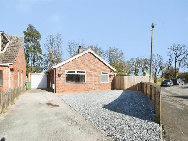 Bungalow for sale in Roos, East Riding Of Yorkshire
