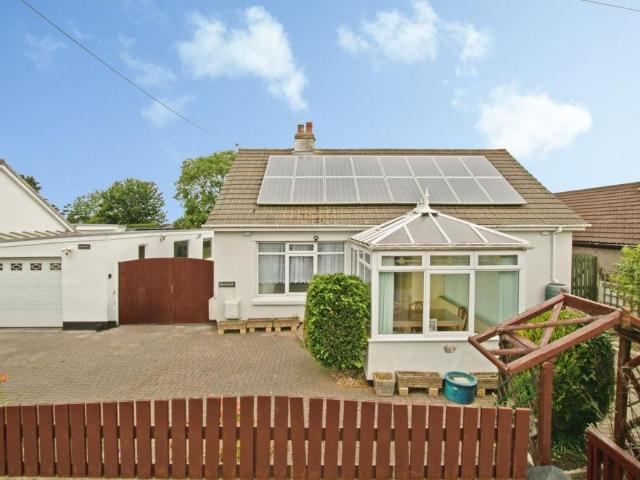 Bungalow for sale in West Tolgus, Illogan