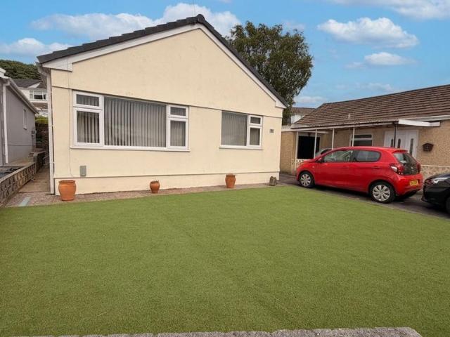 Bungalow for sale in Tir-y-berth, Wales