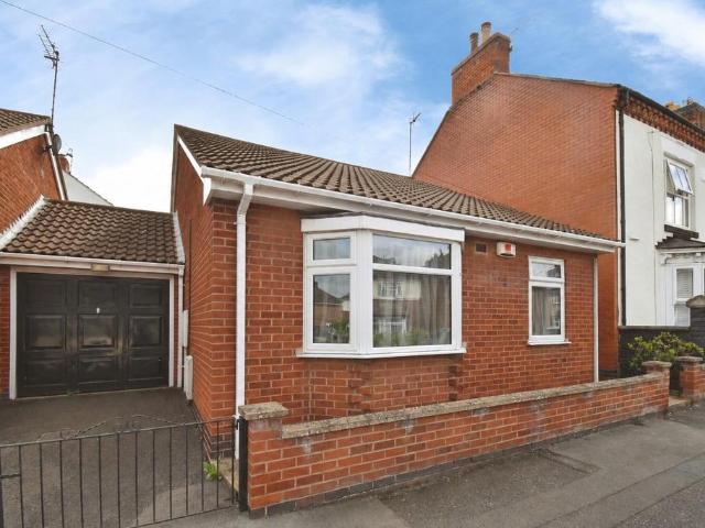 Bungalow for sale in South Wigston, Wigston Magna