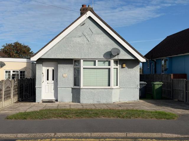 Bungalow for sale in California, Great Yarmouth