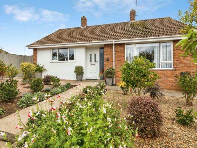 Bungalow for sale in Lowestoft, East Suffolk