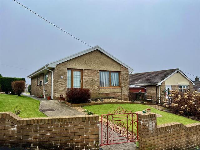 Bungalow for sale in Gorslas, Wales