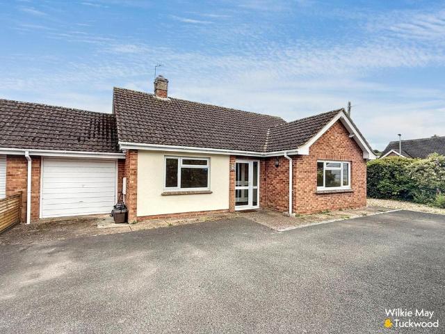 Bungalow for sale in Williton