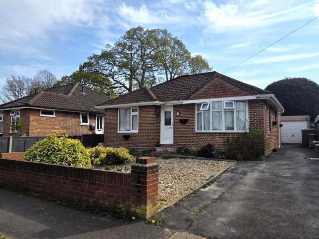 Bungalow for sale in Fareham, Heathfield