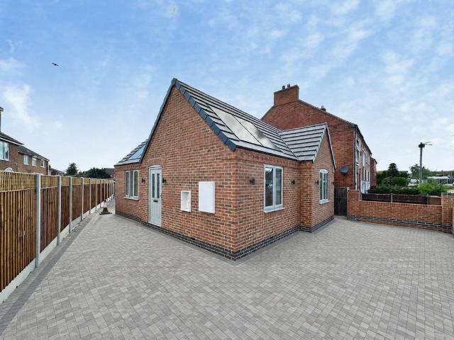Bungalow for sale in Egginton, East Midlands