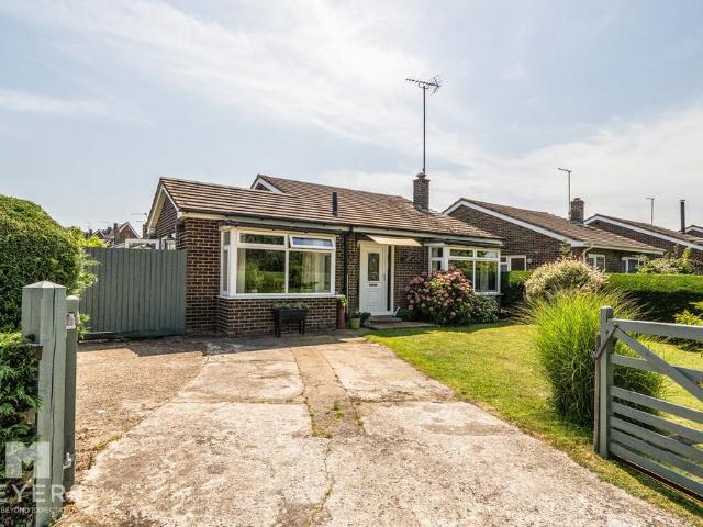 Bungalow for sale in Wool, East Burton