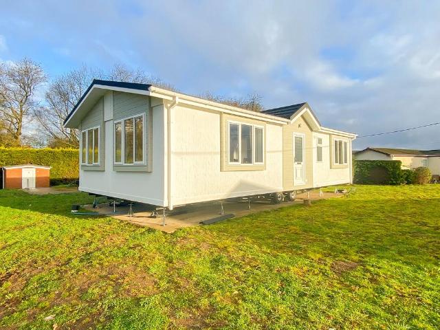 Park Home for sale in Perton, Great Chatwell
