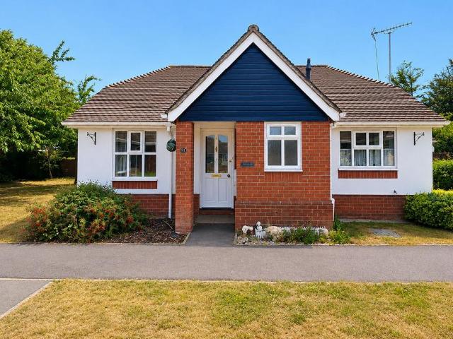 Bungalow for sale in New Cottages, Tendring