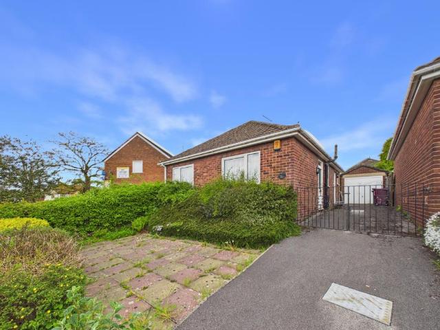 Bungalow for sale in Brackenfield, East Midlands