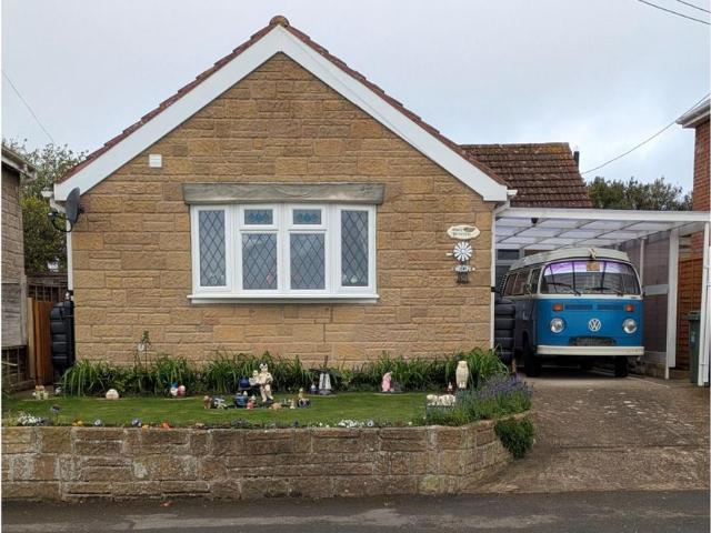 Bungalow for sale in Freshwater, Isle Of Wight