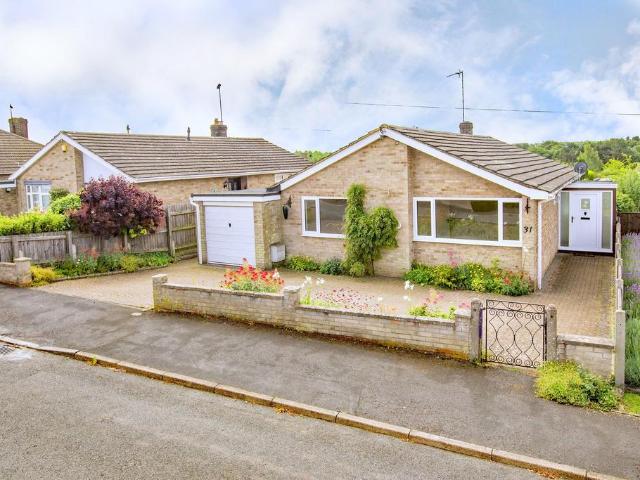 Bungalow for sale in Stanion