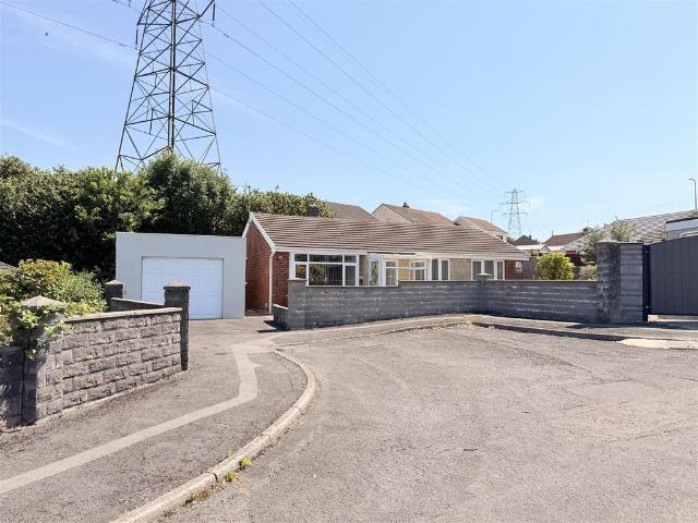 Bungalow for sale in Dafen, Wales