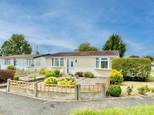 Bungalow for sale in Wednesfield, West Midlands