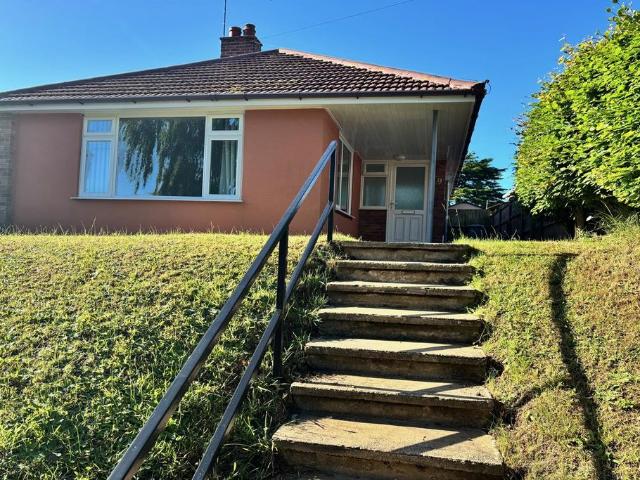 Bungalow for sale in Acle, Crostwick