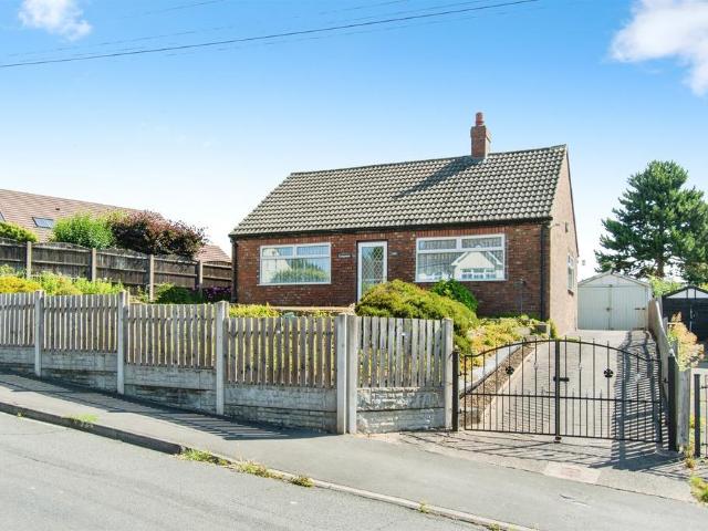 Bungalow for sale in Airedale, Pontefract