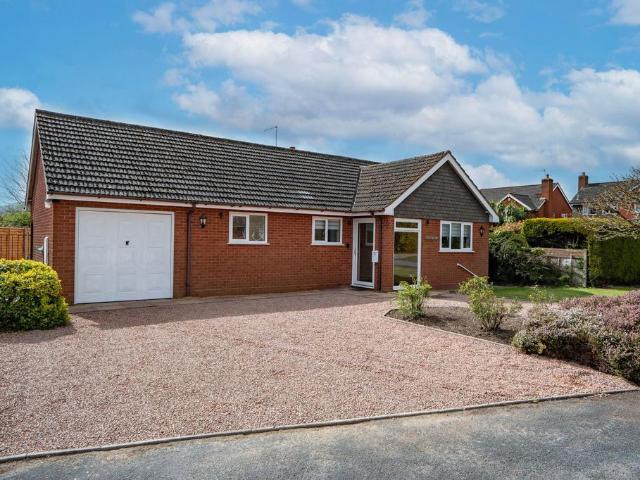 Bungalow for sale in Leigh, Forthampton