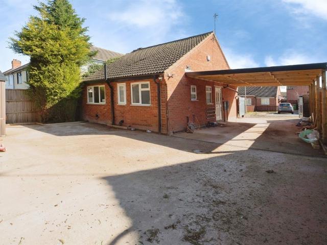 Bungalow for sale in Shepshed, Elmfield