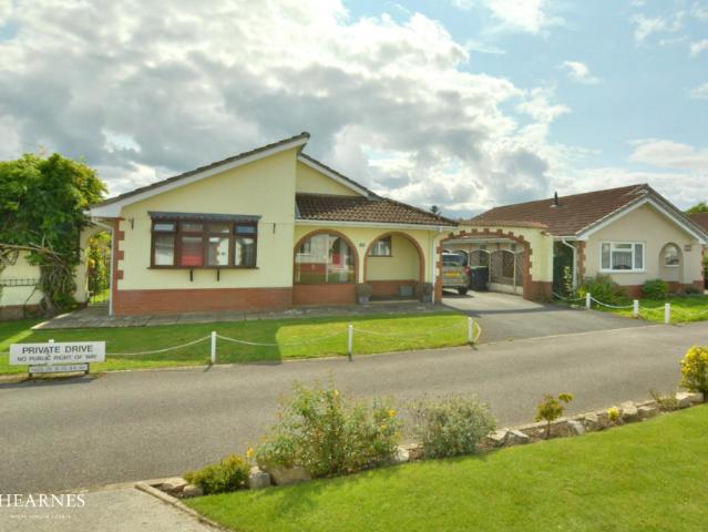Bungalow for sale in Hayes, Colehill
