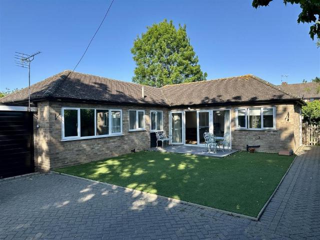 Bungalow for sale in Churchgate, Broxbourne
