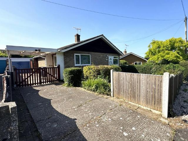 Bungalow for sale in Ash, Kent