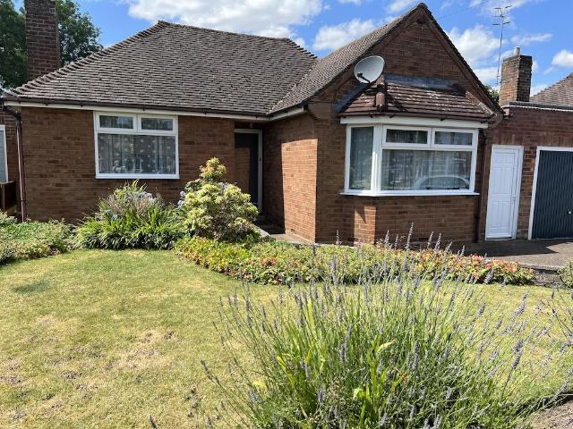 Bungalow for sale in Kingswinford, West Midlands